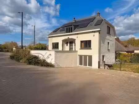 superbe rez-de-chaussée 2ch avec jardin proche des bords de