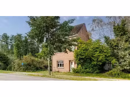 grande maison à rénover avec grand jardin