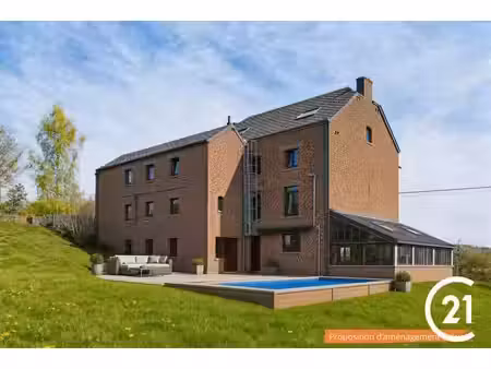 bel ensemble immobilier à chevetogne!
