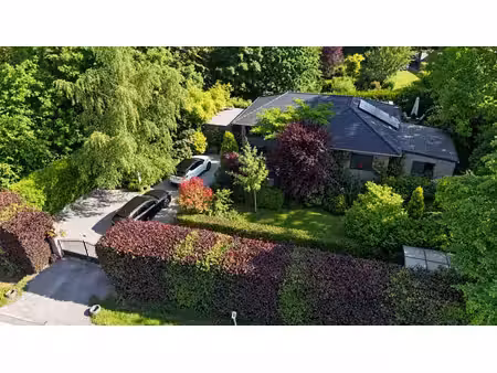 magnfique maison de plain pied en excellent état avec jardin