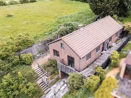 maison 4 façades 3 chambres avec garage située au calme!