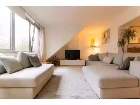 penthouse 3 chambres - grands espaces - petite copropriété