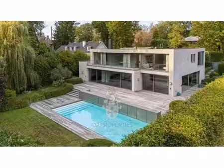 prince d’orange – élégante maison corbiau avec piscine