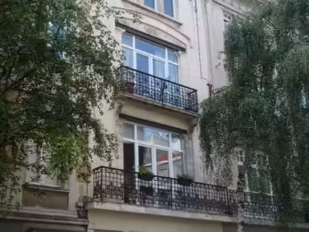 charmant triplex lumineux à deux pas de la place brugmann