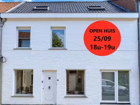 open huis vrijdag 25/09 van 18u tot 19u. volledig gerenov...