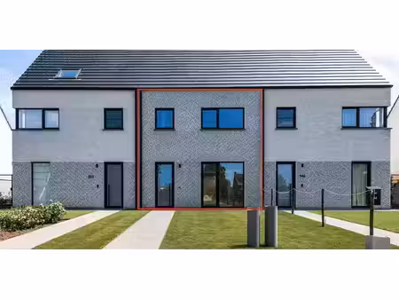 sous option - maison à vendre à emblem avec 3 chambres à coucher