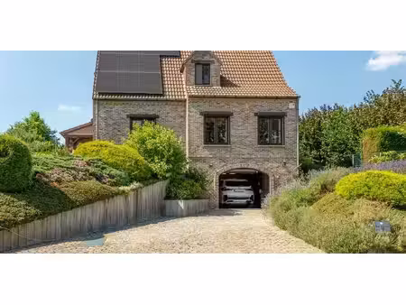 villa à vendre à braine-le-château pour € 495.000 avec 3 chambres à coucher