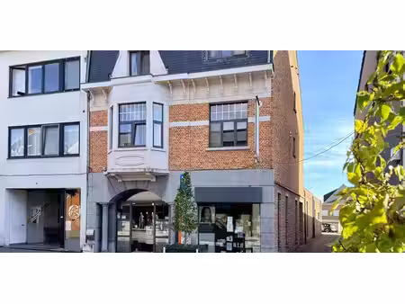 bâtiment commercial à vendre à heist-op-den-berg pour € 829.000 avec 5 chambres à coucher