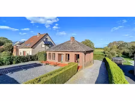sous option - maison à vendre à molenbeek-wersbeek avec 3 chambres à coucher