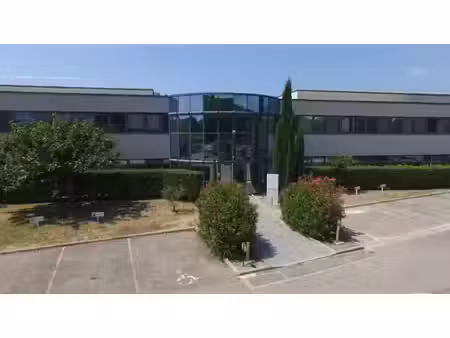 entrepôt à vendre