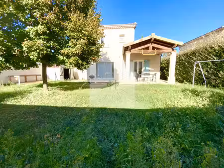 maison familiale 4 chambres à montélimar  113 m²