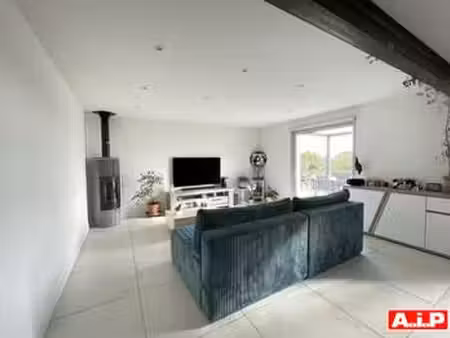 vente maison à pouzauges (85700) : à vendre / 125m² pouzauges