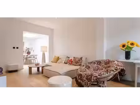 emplacement extrêmement central d'une maison familiale spacieuse récemment rénovée avec gr