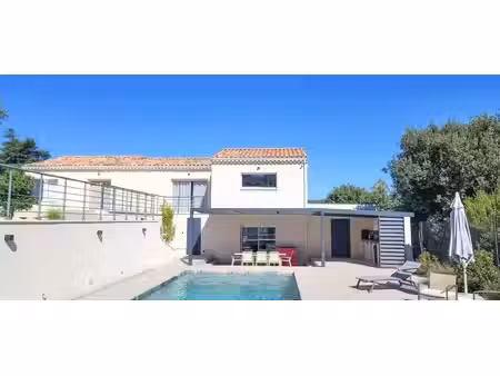 villa de luxe à vendre à saint-montan