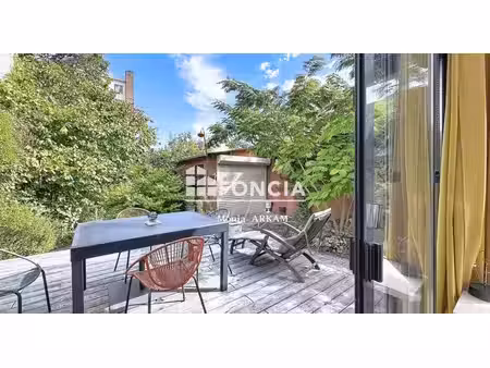 villa de luxe à vendre dans le quartier la mairie