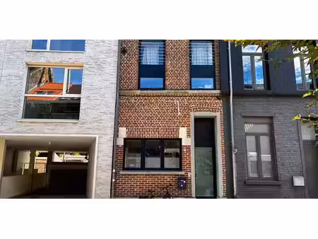 maison deux facades à louer à leuven pour € 1.650 avec 3 chambres à coucher