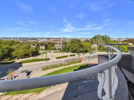 panorama exceptionnel sur bruxelles – 130 m² 2 ch