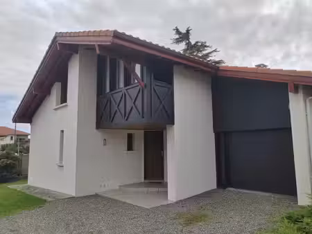 anglet les fleuristes villa t4 en location meublée à l'année