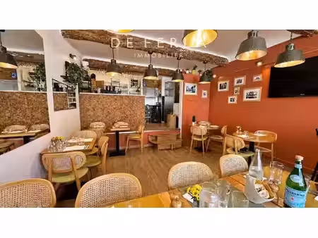 vente commerce 4 pièces 98 m² saint-tropez (83990)