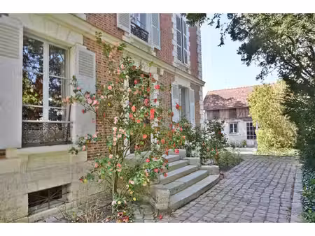 exclusivité expertimo maison de caractére offrant élégance