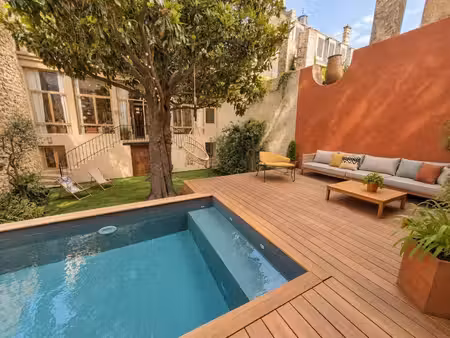 maison de maître rénovée avec jardin et grand garage - sa