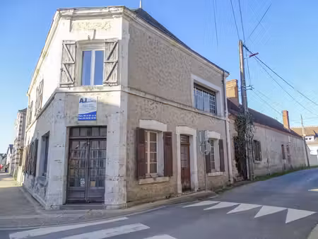 en vente à châtres-sur-cher (41) : maison de caractère 10 pi