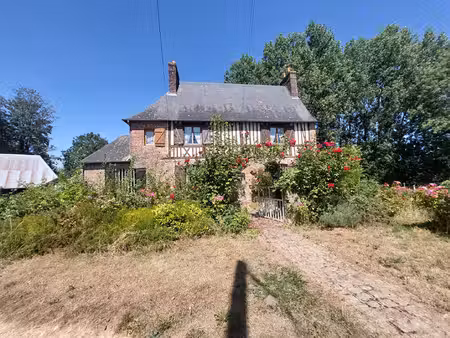 corps de ferme sur une parcelle de 2 ha  au coeur de la campagne normande à grigneuseville