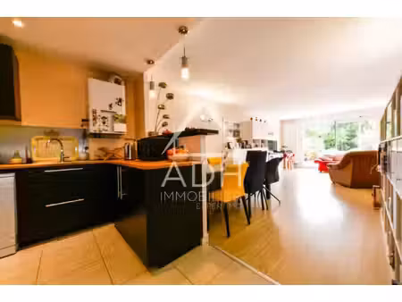 exclusivite a vendre au mesnil saint denis maison 5 pièces /