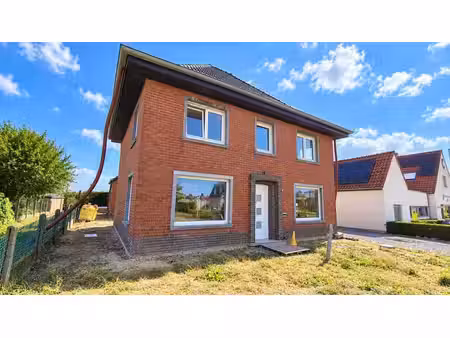 centraal gelegen alleenstaande woning met afzonderlijke w...