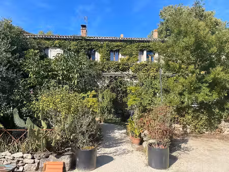 maison de maître d'exception - 900 m² superficie totale - montolieu (aude)