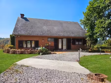 villa avec vue exceptionnelle sur la meuse