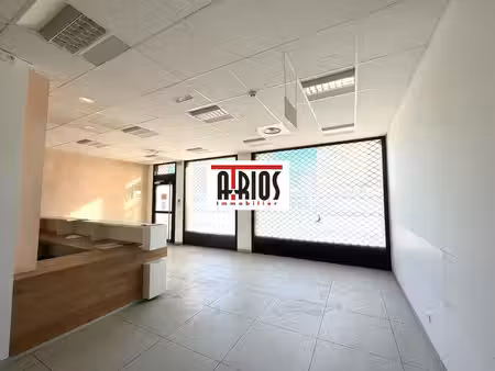 location local commercial