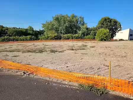 vente terrain 485 m² à saintes (17100)  69 900 €