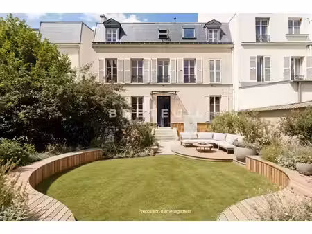 maison de luxe à vendre dans le quartier liberation
