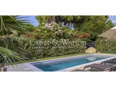 villa avec piscine et terrasse carqueiranne (83)