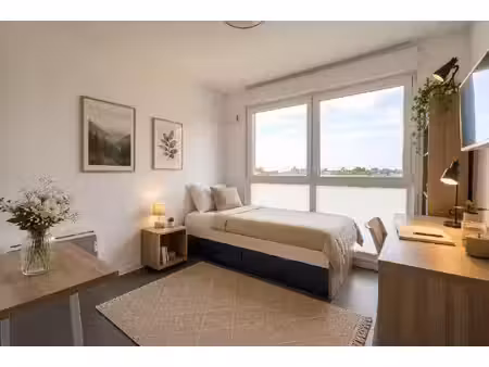 studio + parking - secteur recherché à pessac
