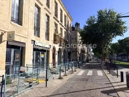 bordeaux quai de bacalan  salle de jeux  bar à jeux  et restaur