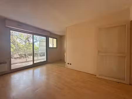 talence forum appartement t1 de 28.78 m2 avec parking