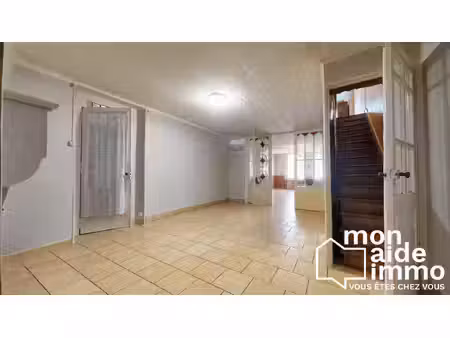 grande maison de ville à fort potentiel avec jardinet