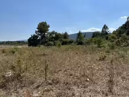 vente terrain 590 m² à gonfaron (83590)  135 000 €