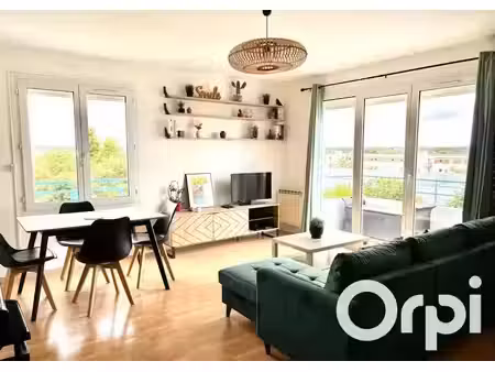 location meublée appartement 3 pièces 67.39 m² à elancourt (78990)  1 172 €