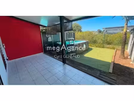 a vendre villa t4 avec un étage et un abris garage dans un quartier résidentiel à rémire-m