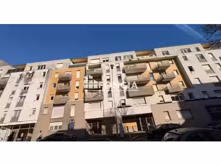 saint-denis – appartement 3 pièces avec terrasse  vendu loué