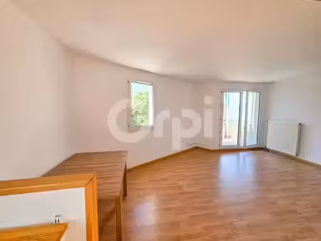 location appartement 2 pièces 47 m² à elancourt (78990)  950 €