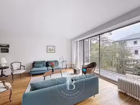 location meublée appartement 3 pièces 131.55 m² à louveciennes (78430)  2 400 €