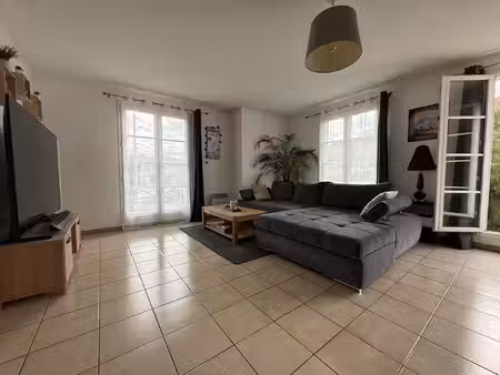 location appartement 3 pièces  72.00m²  dourdan