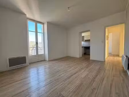 location appartement 3 pièces 50 m² à espalion (12500)