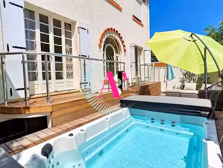 location meublée appartement 5 pièces 104 m² à le cannet (06110)  2 100 €