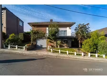 superbe bungalow 3 chambres - jardin -garage - saint-nicolas