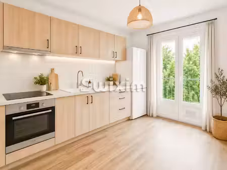 aix-en-provence – le pigonnet : un appartement d’exception avec balcon  garage et vue déga